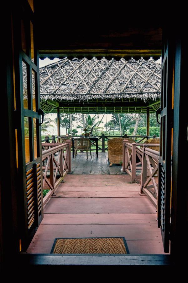 Ameya Kerala Hotel Alappuzha Exterior photo