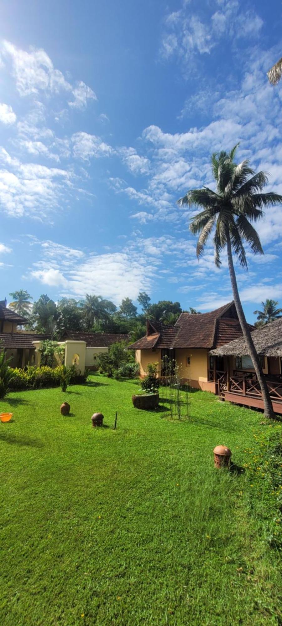 Ameya Kerala Hotel Alappuzha Exterior photo