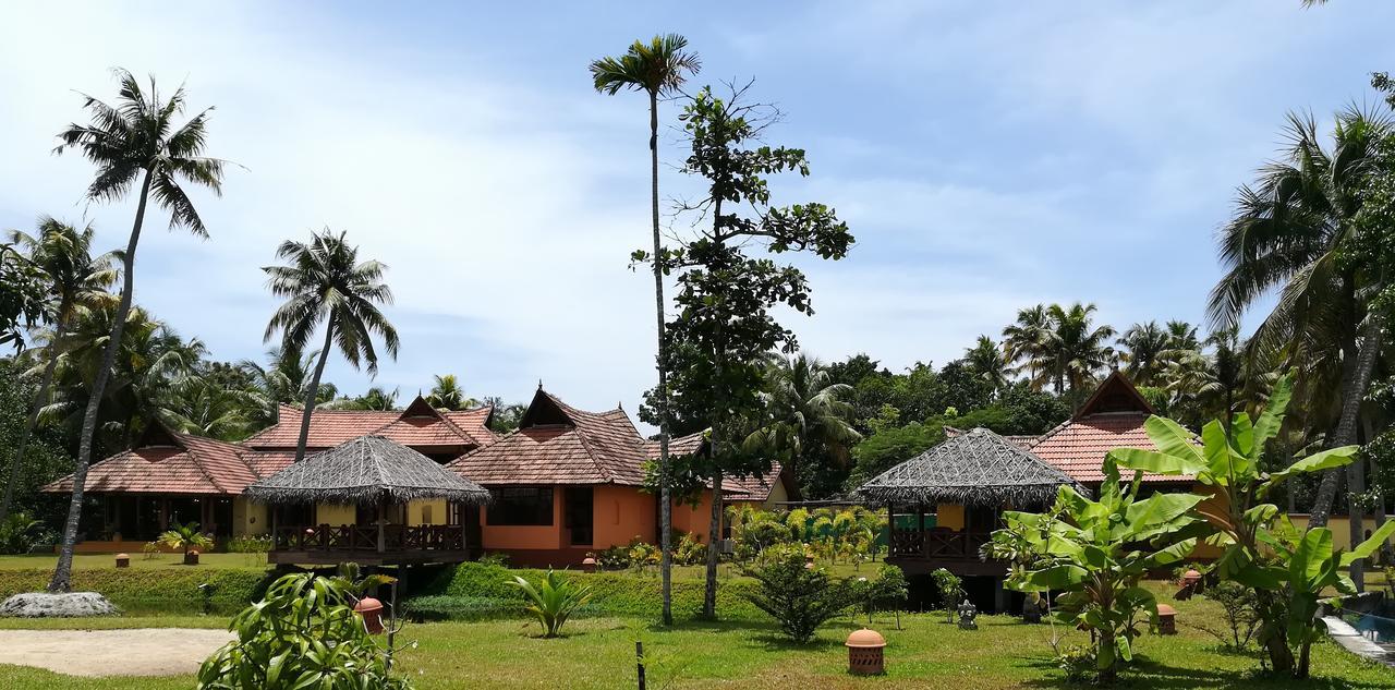 Ameya Kerala Hotel Alappuzha Exterior photo